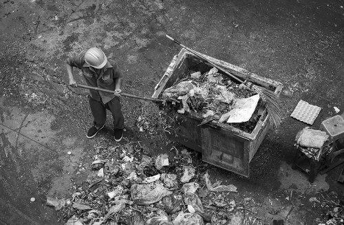 Professional rubbish clearance team working in East London